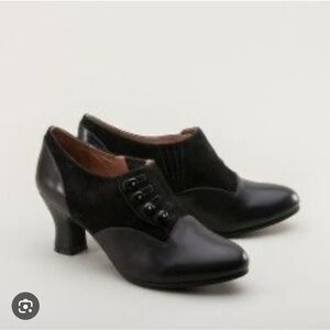 Retro Black Heeled suede and leather Boots for Women size8 BNWT American Duchess